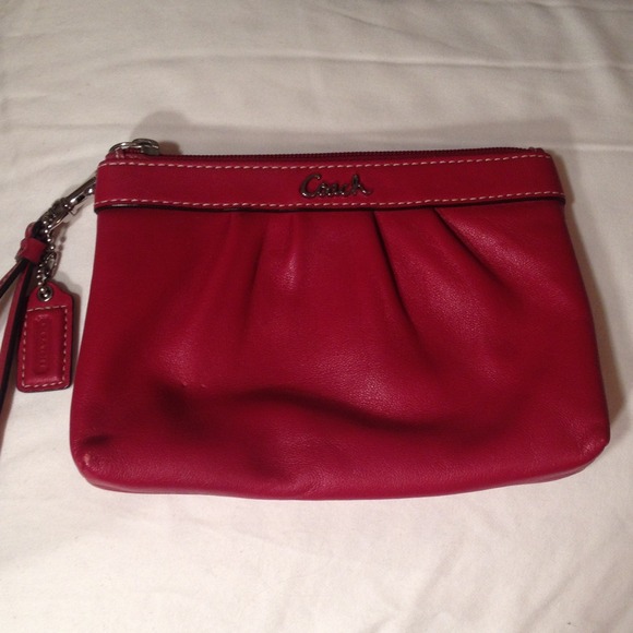 ❤️COACH WRISTLIT-make offer😃