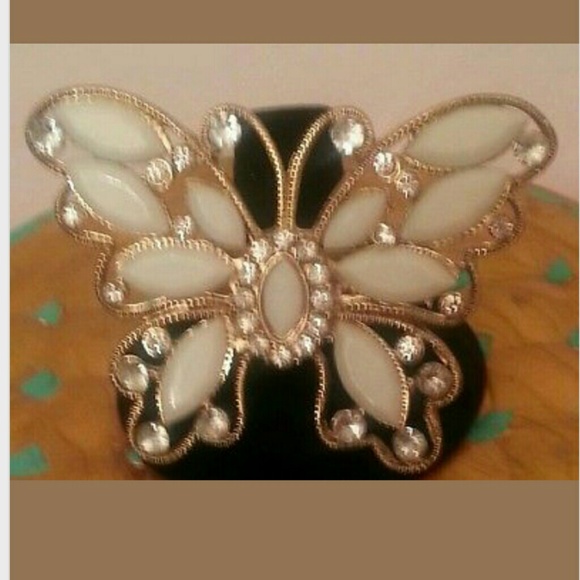 Bebe White Butterfly Large Ring!