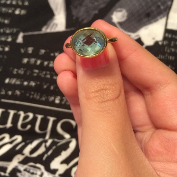 Light Green Gemstone Solitaire Ring - Picture 2 of 3