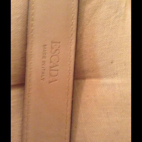 Escada Leopard print ponyhair belt