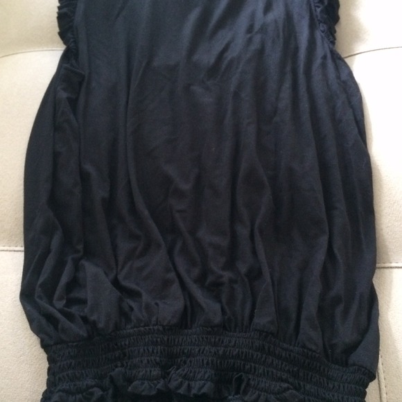 Forever 21 Black Ruffled Top - Picture 3 of 3