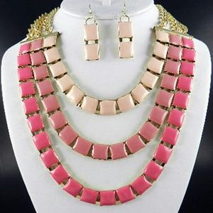 Necklace and earring set