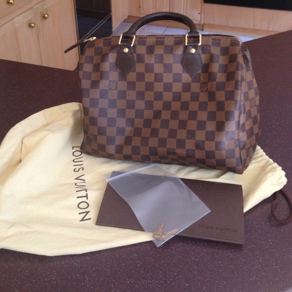 Authentic Louis Vuitton speedy 30 damier ebene