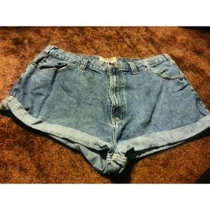 High waisted vintage medium wash shorts