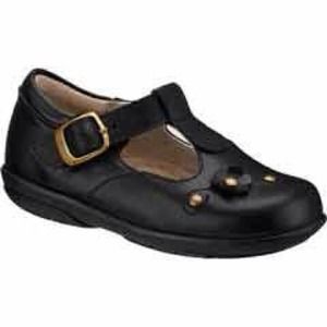 Girls leather shoes size 6.5 (USA)