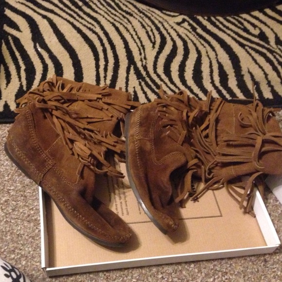 Minnetonka boots