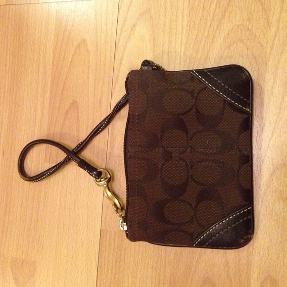 *AUTHENTIC* Coach brown logo wrislet