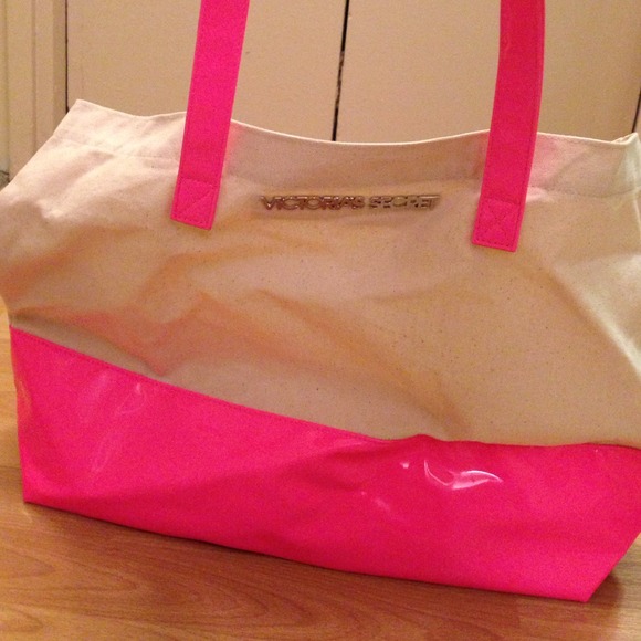 *NWOT* VS hot pink & tan beach tote