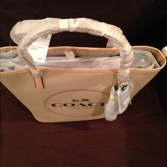 💯COACH LEATHER HANDBAG - Picture 2 of 4