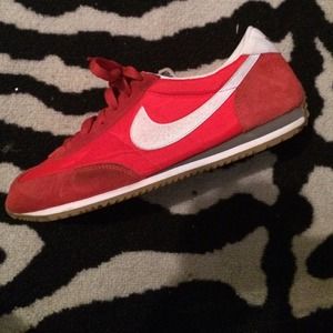 Classic Nike Sneakers
