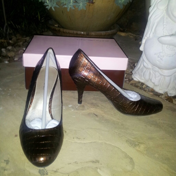 Bandolino Shoes - FLASH SALE! NWT 2 PAIRS Bandolino Snakeskin Heels Bandolino Shoes - FLASH SALE! NWT 2 PAIRS Bandolino Snakeskin Heels