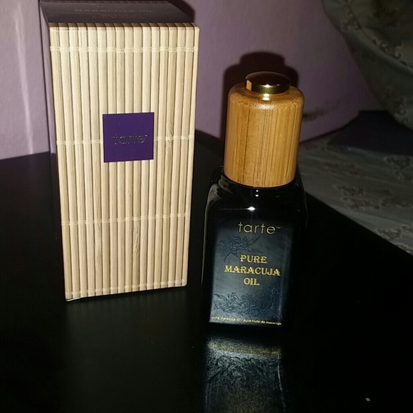 Tarte Maracuja oil