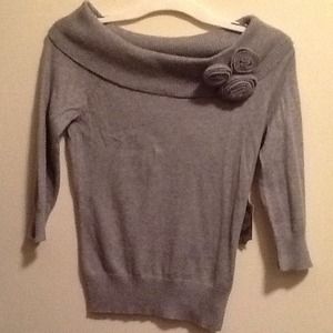 NWT Small Grey Off the Shoulder 3/4 Length Seeater