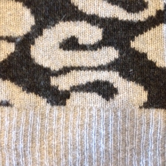 Sweater - Picture 2 of 2