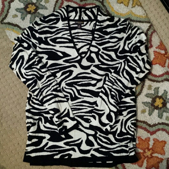 Dana Buchman Zebra print Sweater
