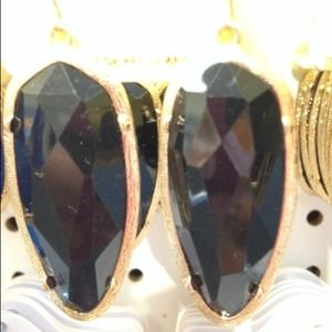 Kendra Scott inspired black earrings!