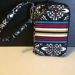 Vera Bradley Barcelona Carry It All Wristlet