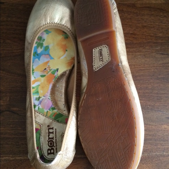 Born Shoes - 🚫bundled🚫julianne ballet flats by BORN. sz 6 Born Shoes - 🚫bundled🚫julianne ballet flats by BORN. sz 6