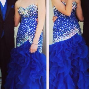prom dress!! only worn twice.