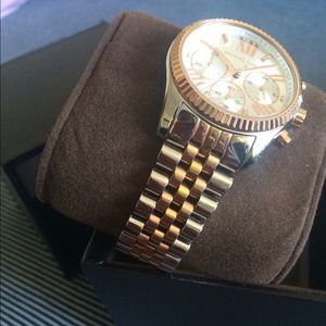 Michael kors watch case
