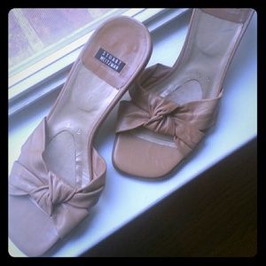 💋  Stuart Weitzman sandals