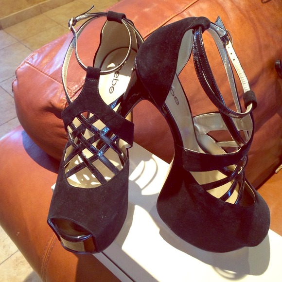 bebe Shoes - High heels👠👠like new worn once !🔥Sale⬆️💥Sale