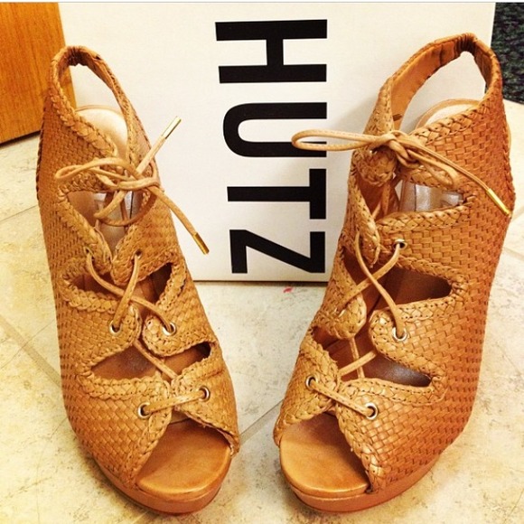 SCHUTZ Shoes - *REDUCED* Schutz heels