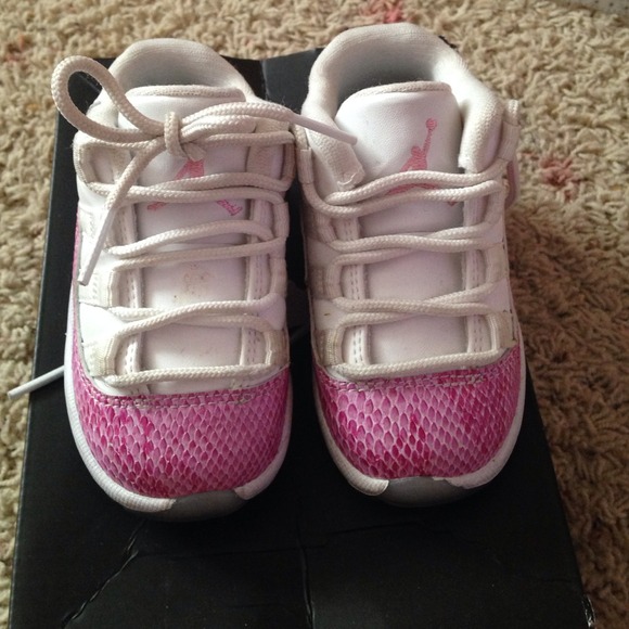 Pink snakeskin Jordan 11s size 5c