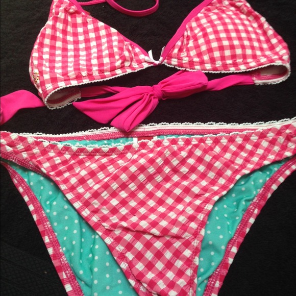 Guess bikini