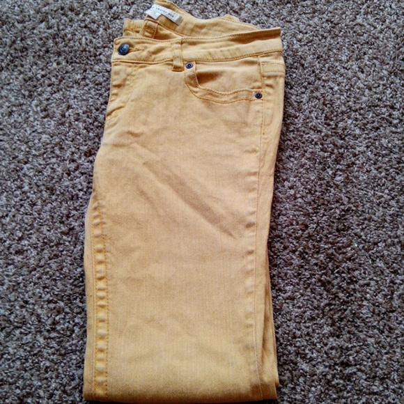 Yellow/Mustard Jeans
