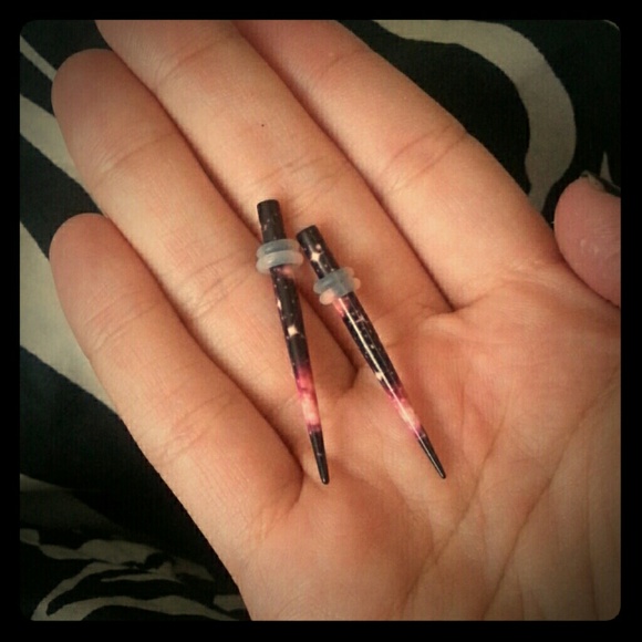 Size 10 gauges