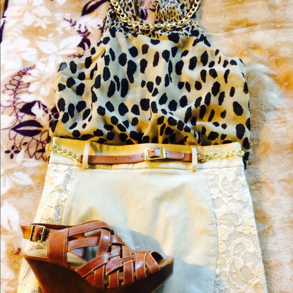 Nude business skirt
