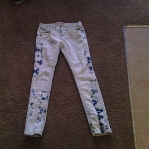 Light washed jeans