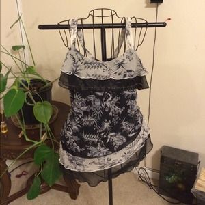 Womans 100% Silk Top