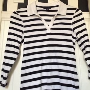 ❌❌SOLD❌❌Tommy Hilfiger black striped top