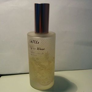 Bundle: Pout by VS & FCUK perfume