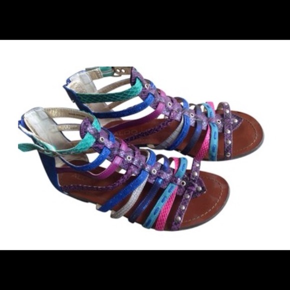 !!Gorgeous Gladiator Sandals!!