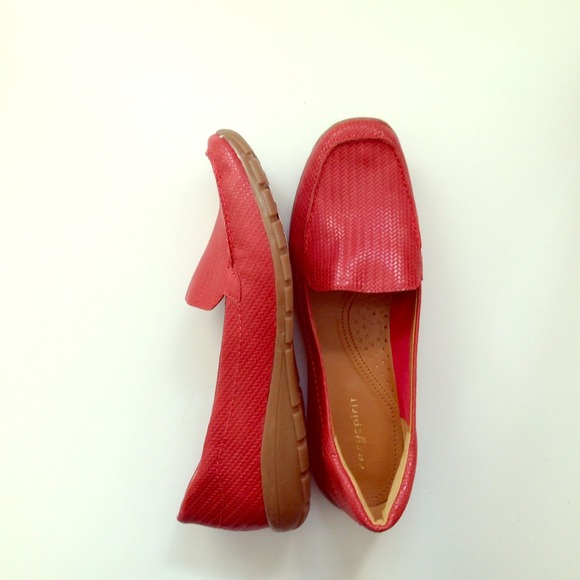 Easy Spirit Casual Flats