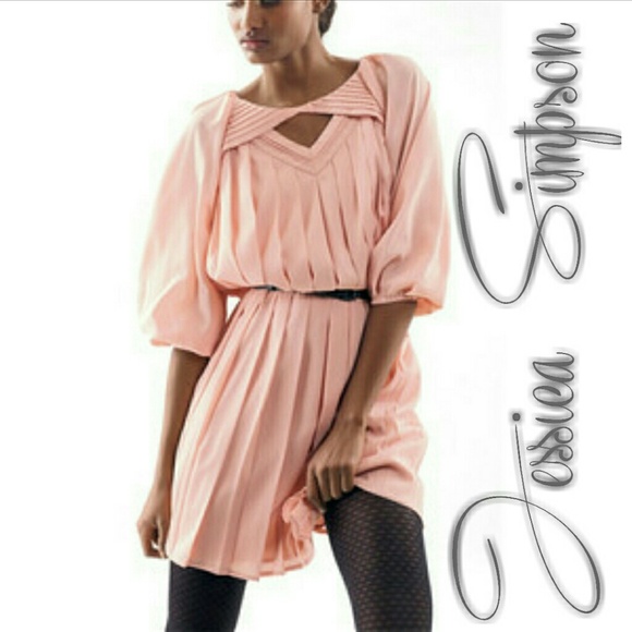 NL - JESSICA SIMPSON Pleated Rose Dress