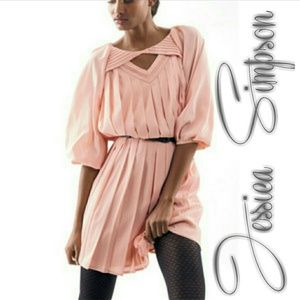 NL - JESSICA SIMPSON Pleated Rose Dress
