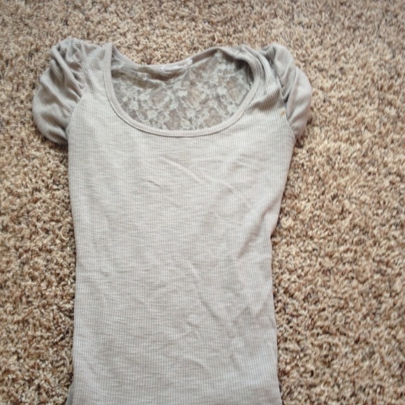 Really CUTE Brownish.. Base Top