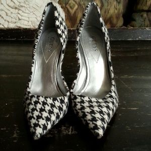 Guess hounds tooth heels