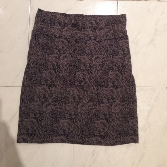 Gray and black pencil skirt