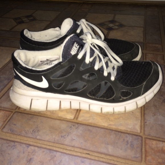 Nike free run 2 shoes