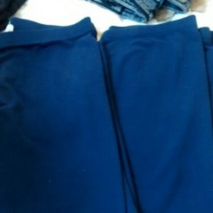 2 navy blue leggings