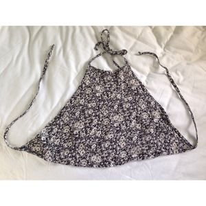 🎀 SOLD 🎀 brandy melville floral halter top