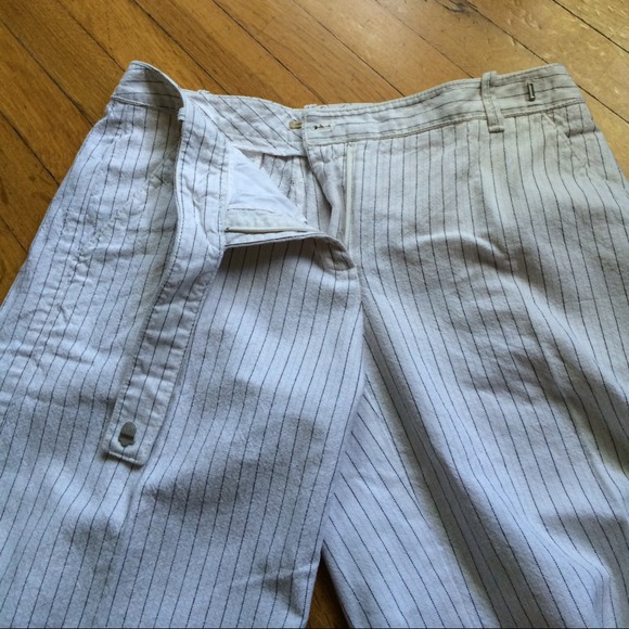 Max Studio Bermuda Shorts - Picture 2 of 3