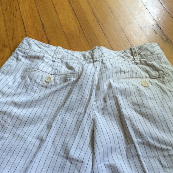 Max Studio Bermuda Shorts - Picture 3 of 3