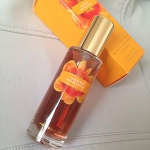 Amber Romance EDT spray - Victoria's Secret
