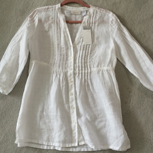Chico's Tops - 10% REDUCTION(second)White Linen top.Pleated NWT